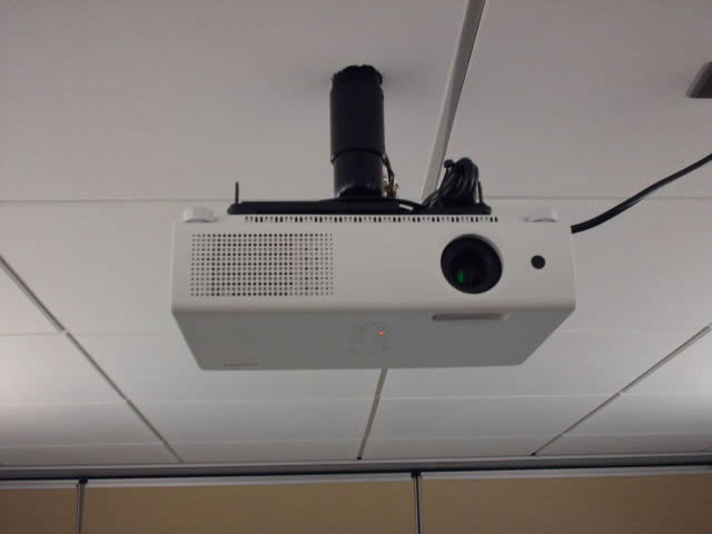 Ceiling-Mounted-Projector